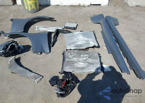 2025 BMW M2 z USA, uszkodzony, nr VIN 3MF23DM03S8F32043